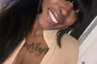 hey babe cum play🍫💦 - Image 3